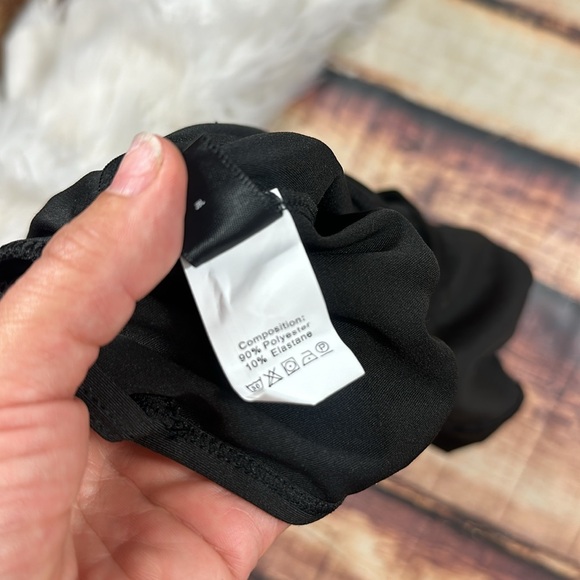 One Piece Workout Onesie Black - Picture 9 of 9